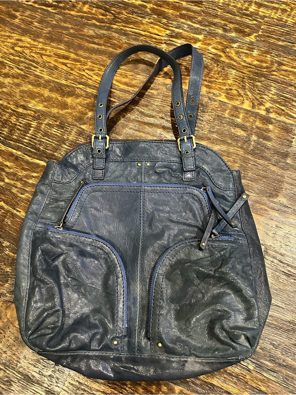 Gianni Bini Leather shoulder Bag in Dark Navy